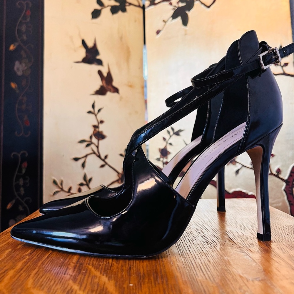 BCBG Strappy Pointed Toe Pump, Size 8, 4" high